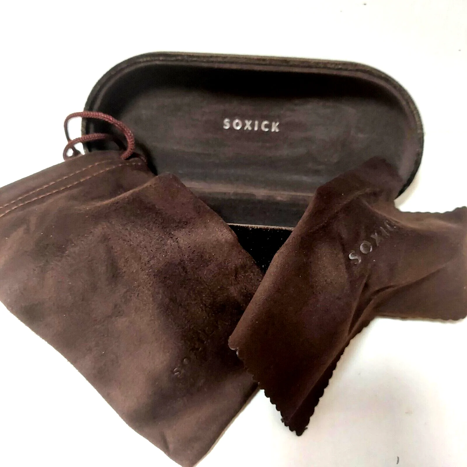 Soxick Glasses Case Velvet Hard Clam Shell Dark Brown Dust Cover Cleaning Cloth